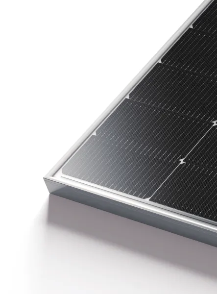 LONGi Hi-MO 7 615 W Bifacial Solar Panel